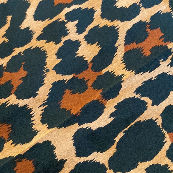 J Crew High Rise wide leg trouser in leopard - Picture 2 of 4